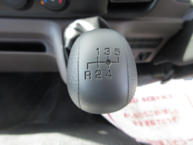 Mitsubishi Fuso canter Small Crane equipped trucks 2RG-FEAV0(102380) 17枚目