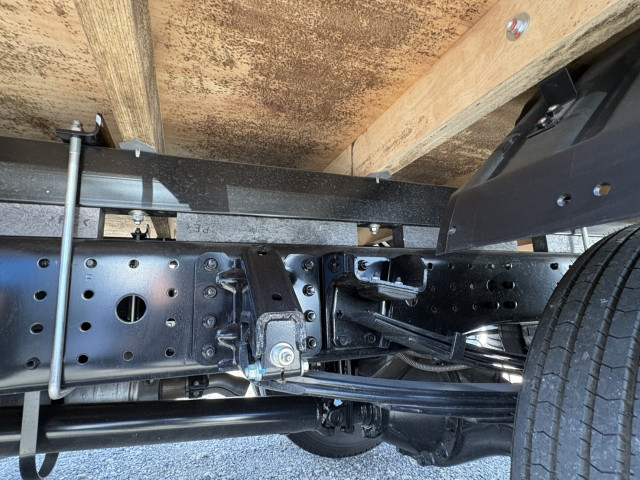 三菱ふそう キャンター 小型 平ボディ（クレーン付） 2PG-FEB80(102379) 25枚目