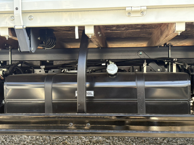 三菱ふそう キャンター 小型 平ボディ（クレーン付） 2PG-FEB80(102379) 27枚目