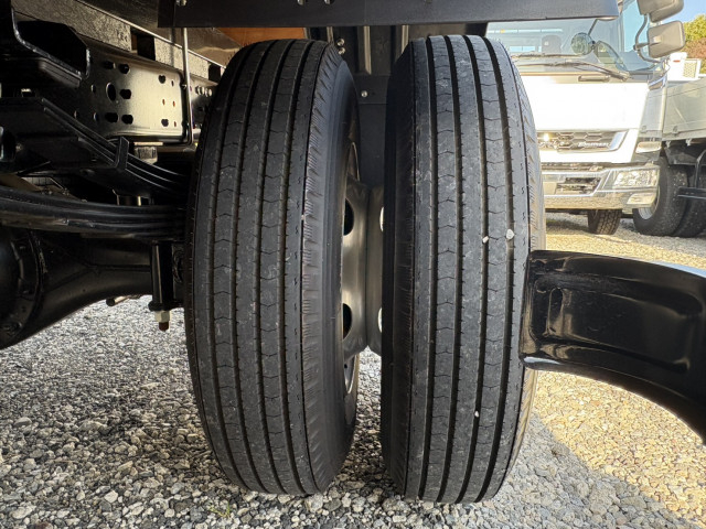 三菱ふそう キャンター 小型 平ボディ（クレーン付） 2PG-FEB80(102379) 43枚目