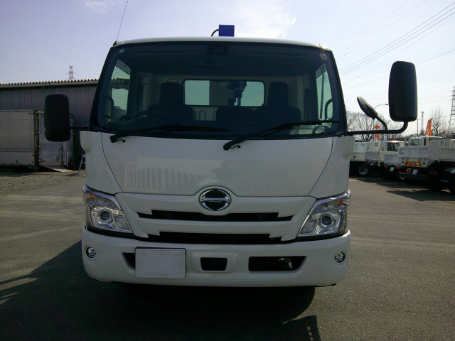 日野 デュトロ 小型 平ボディ（クレーン付） 2KG-XZU720(102382) 2枚目