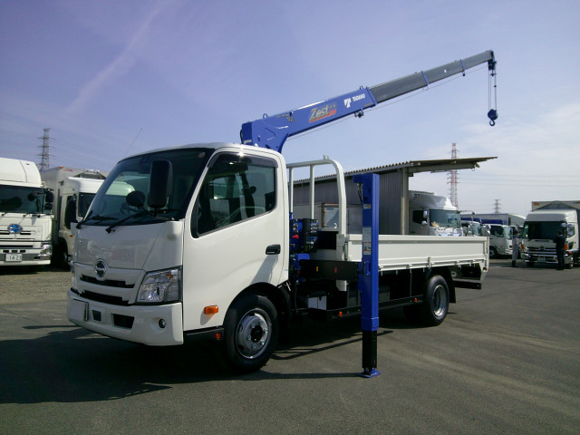 日野 デュトロ 小型 平ボディ（クレーン付） 2KG-XZU720(102382) 13枚目