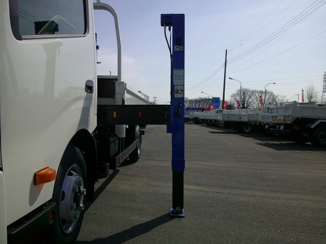 日野 デュトロ 小型 平ボディ（クレーン付） 2KG-XZU720(102382) 17枚目