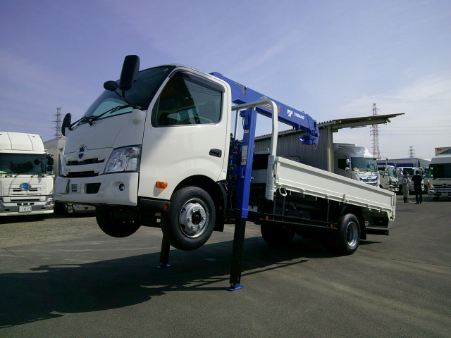 日野 デュトロ 小型 平ボディ（クレーン付） 2KG-XZU720(102382) 18枚目