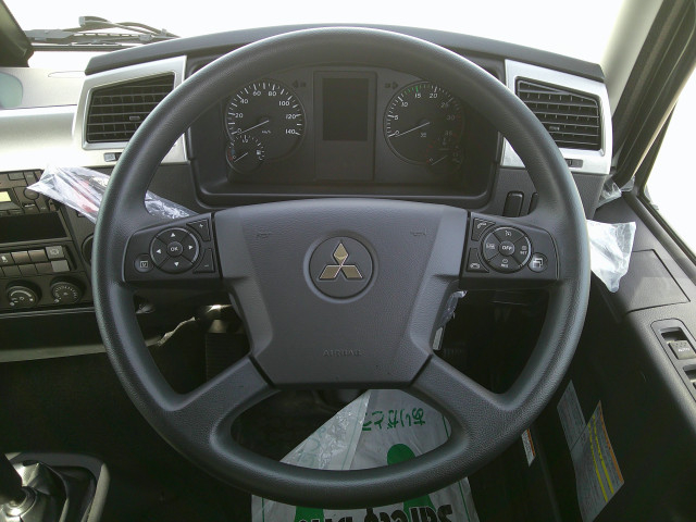 三菱ふそう ファイター 小型 平ボディ（クレーン付） 2KG-FK62F(102384) 18枚目