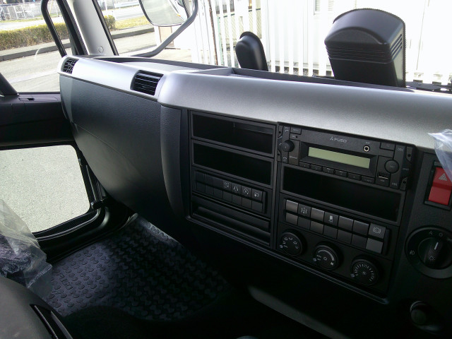 三菱ふそう ファイター 小型 平ボディ（クレーン付） 2KG-FK62F(102384) 21枚目