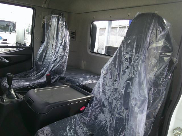 三菱ふそう ファイター 小型 平ボディ（クレーン付） 2KG-FK62F(102384) 24枚目