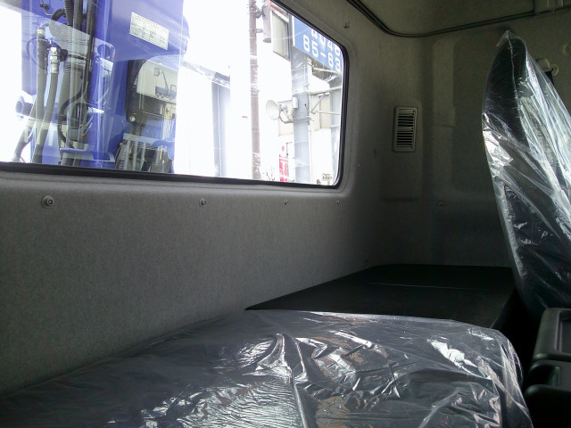 三菱ふそう ファイター 小型 平ボディ（クレーン付） 2KG-FK62F(102384) 26枚目