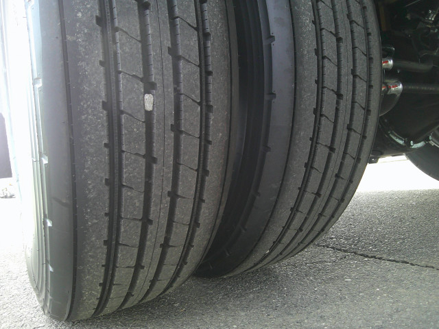 三菱ふそう ファイター 小型 平ボディ（クレーン付） 2KG-FK62F(102384) 30枚目