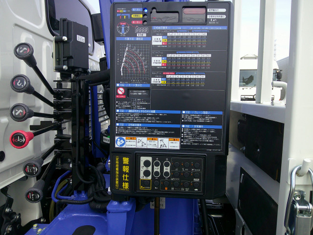 日野 デュトロ 小型 平ボディ（クレーン付） 2KG-XZU605M(102385) 16枚目