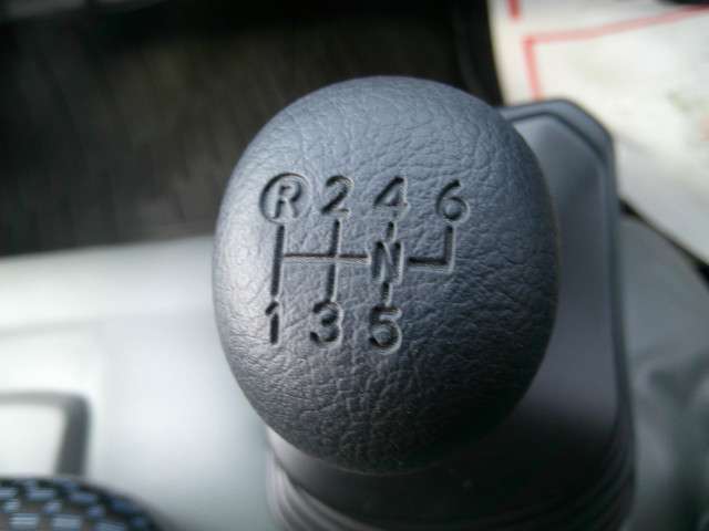 日野 デュトロ 小型 平ボディ（クレーン付） 2KG-XZU605M(102385) 20枚目