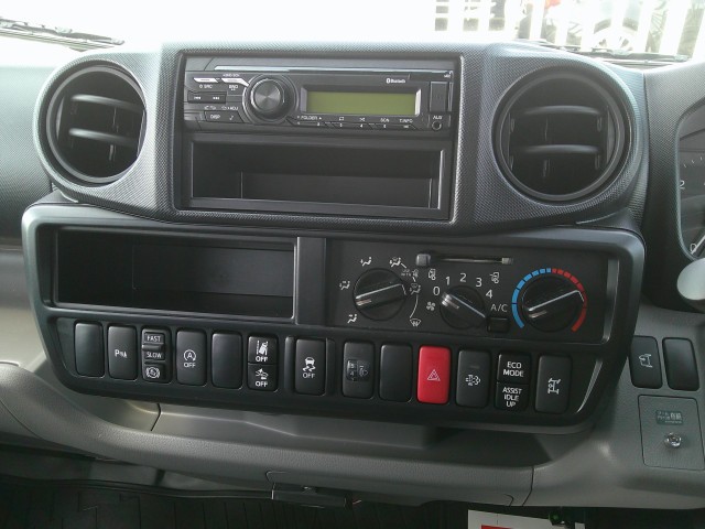 日野 デュトロ 小型 平ボディ（クレーン付） 2KG-XZU605M(102385) 21枚目