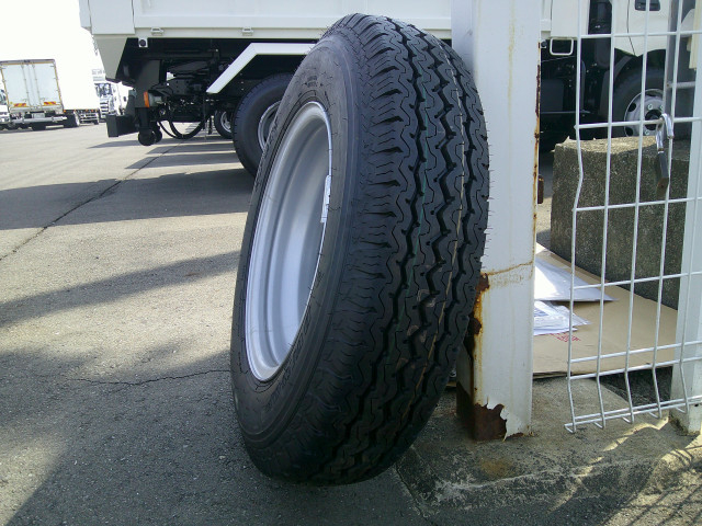 日野 デュトロ 小型 平ボディ（クレーン付） 2KG-XZU605M(102385) 36枚目