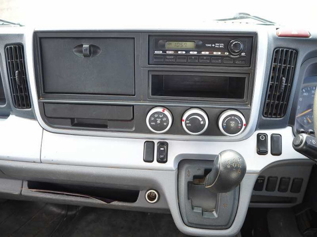 三菱ふそう キャンター 小型 平ボディ（クレーン付） TKG-FEB90(102416) 37枚目