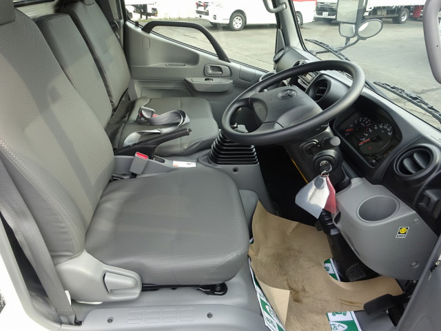 トヨタ ダイナ 小型 平ボディ 3BF-TRY230(102418) 4枚目