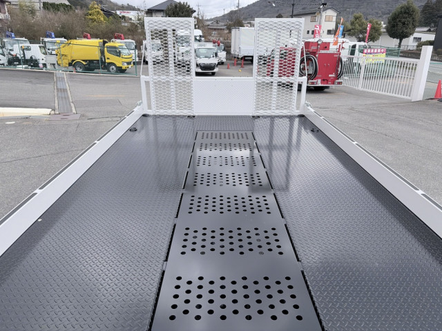 三菱ふそう キャンター 小型 平ボディ（クレーン付） 2PG-FEB90(102421) 24枚目