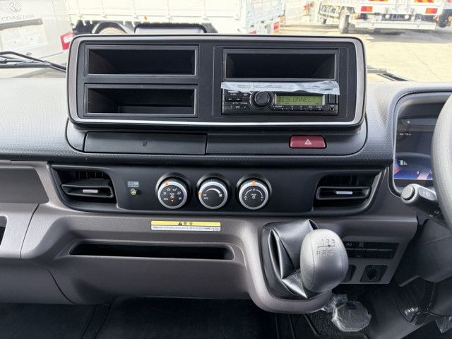 三菱ふそう キャンター 小型 平ボディ（クレーン付） 2PG-FEB90(102421) 43枚目