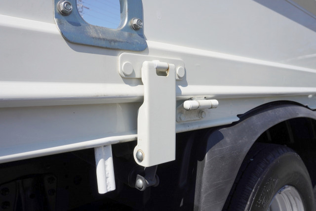 日野 デュトロ 小型 平ボディ 2KG-XZC605M(102425) 17枚目