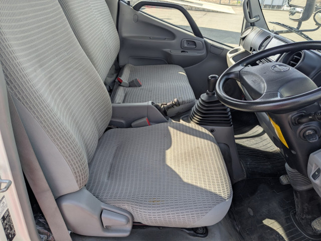 日野 デュトロ 小型 平ボディ TKG-XZC605M(102426) 25枚目