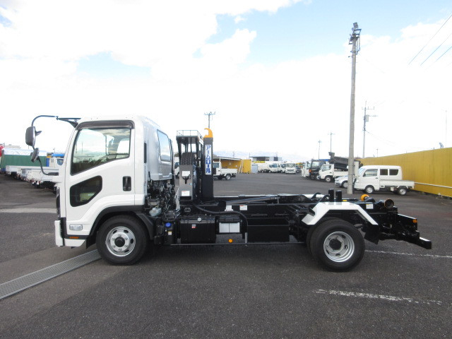 いすゞ フォワード 中型 コンテナ専用車 2RG-FRR90S4(102429) 5枚目