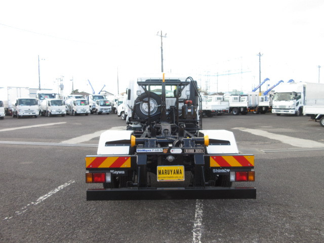 いすゞ フォワード 中型 コンテナ専用車 2RG-FRR90S4(102429) 7枚目