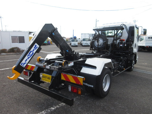 いすゞ フォワード 中型 コンテナ専用車 2RG-FRR90S4(102429) 19枚目