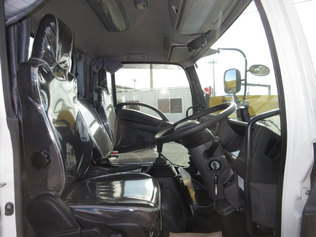 いすゞ フォワード 中型 コンテナ専用車 2RG-FRR90S4(102429) 24枚目