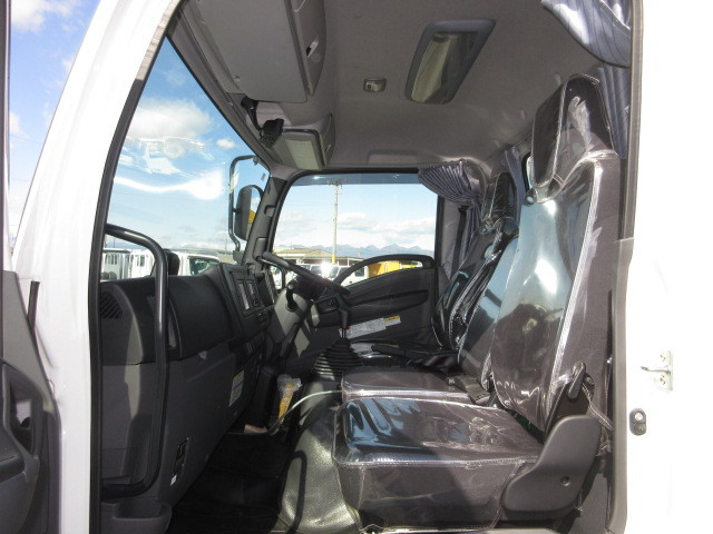 いすゞ フォワード 中型 コンテナ専用車 2RG-FRR90S4(102429) 32枚目