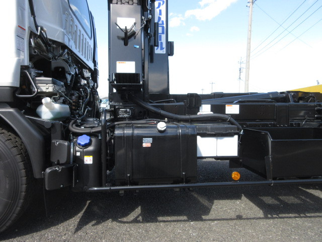 いすゞ フォワード 中型 コンテナ専用車 2RG-FRR90S4(102429) 40枚目