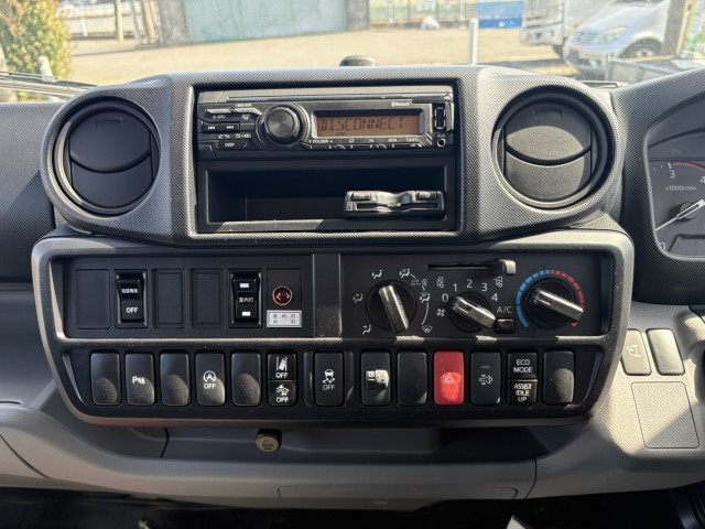 日野 デュトロ 小型 バン 2KG-XZU655M(102430) 25枚目