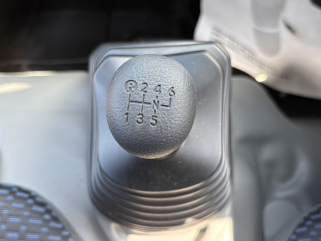 日野 デュトロ 小型 バン 2KG-XZU655M(102430) 26枚目