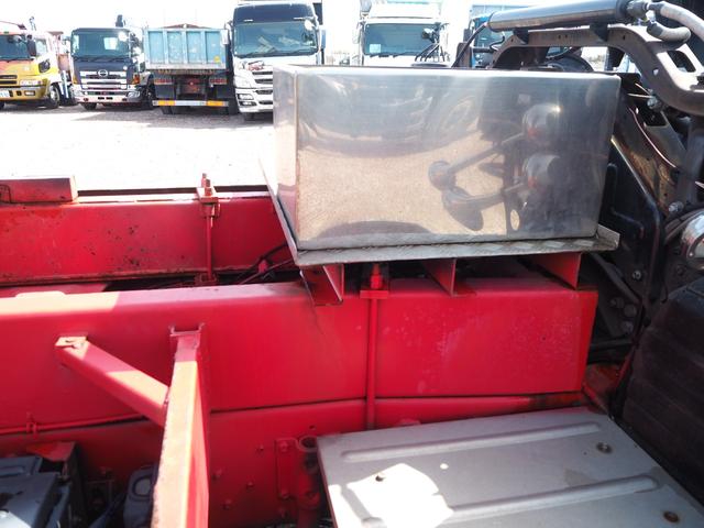 UDトラックス（日産） クオン 大型 土砂ダンプ *********(102431) 19枚目