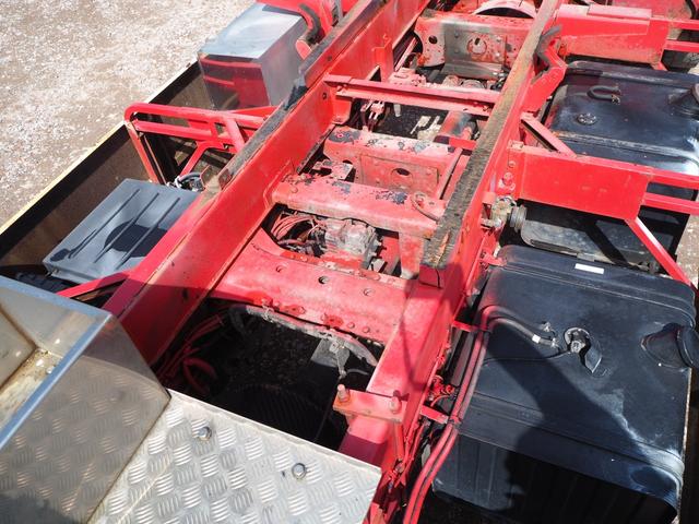 UDトラックス（日産） クオン 大型 土砂ダンプ *********(102431) 48枚目