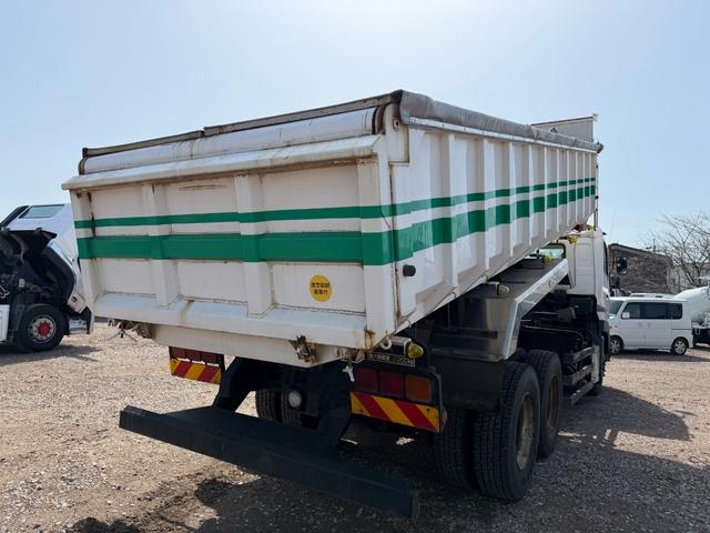 UDトラックス（日産） クオン 大型 土砂ダンプ *********(102435) 6枚目