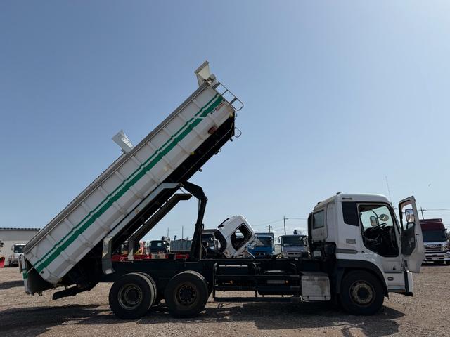 UDトラックス（日産） クオン 大型 土砂ダンプ *********(102435) 21枚目