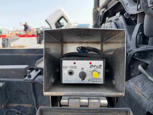 UDトラックス（日産） クオン 大型 土砂ダンプ *********(102435) 24枚目