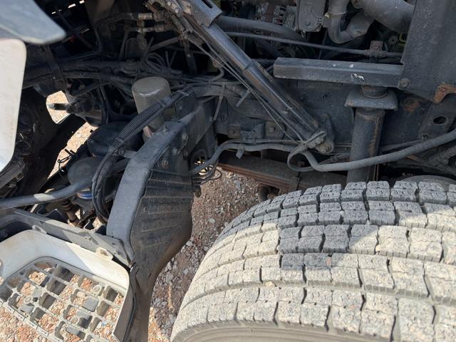 UDトラックス（日産） クオン 大型 土砂ダンプ *********(102435) 30枚目