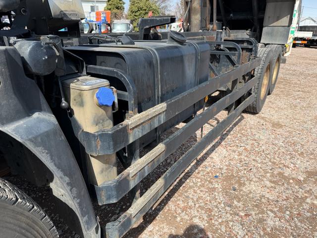 UDトラックス（日産） クオン 大型 土砂ダンプ *********(102435) 32枚目