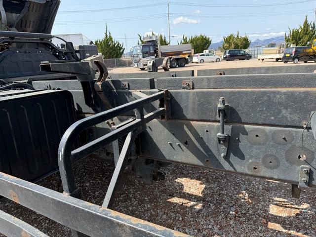 UDトラックス（日産） クオン 大型 土砂ダンプ *********(102435) 34枚目