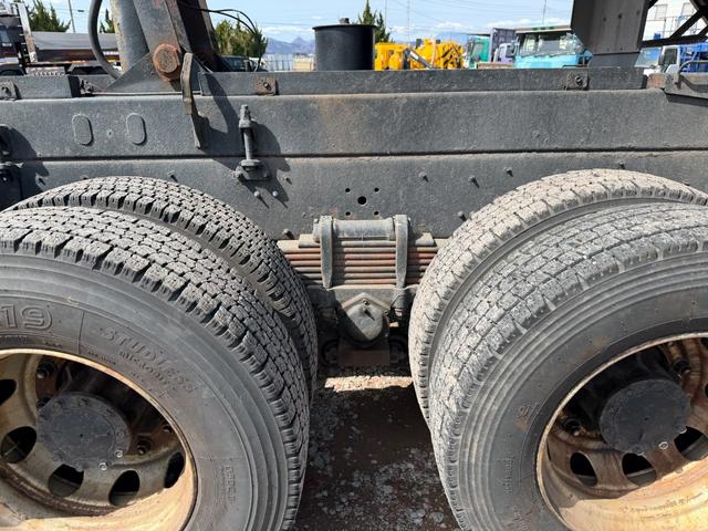 UDトラックス（日産） クオン 大型 土砂ダンプ *********(102435) 36枚目