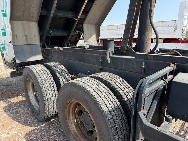 UDトラックス（日産） クオン 大型 土砂ダンプ *********(102435) 43枚目