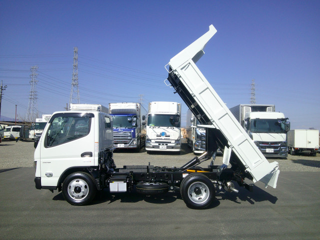 三菱ふそう キャンター 小型 土砂ダンプ 2RG-FBA60(102482) 12枚目