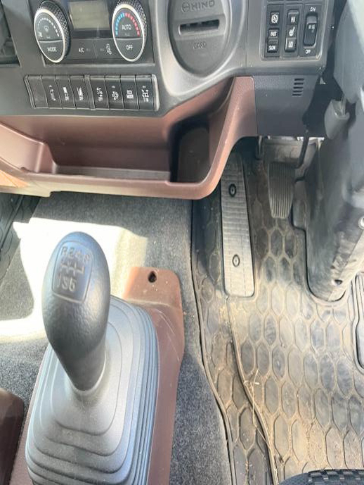 日野 レンジャー 増トン 平ボディ（クレーン付） 2KG-FE2ACA(102486) 9枚目