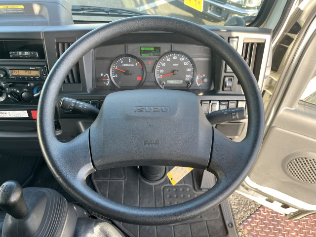 いすゞ エルフ 小型 平ボディ 2RG-NJR88A(102487) 16枚目
