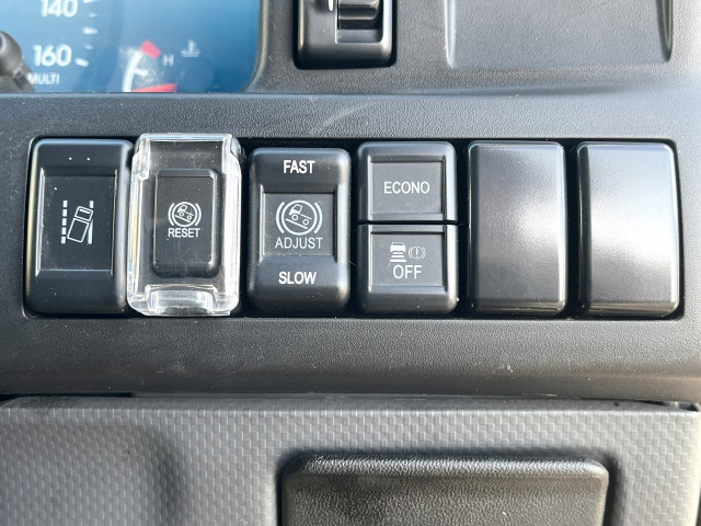 いすゞ エルフ 小型 平ボディ 2RG-NJR88A(102487) 23枚目