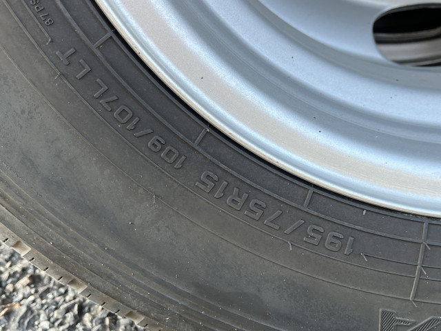 いすゞ エルフ 小型 平ボディ 2RG-NJR88A(102487) 45枚目