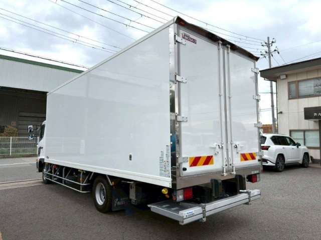 日野 レンジャー 中型 冷蔵冷凍バン 2KG-FC2ABG(102489) 4枚目