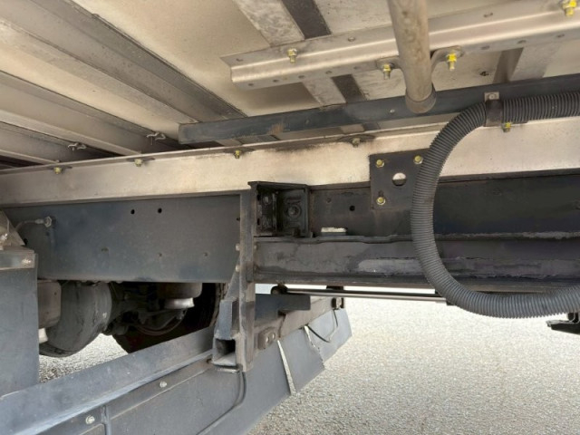 日野 レンジャー 中型 冷蔵冷凍バン 2KG-FC2ABG(102489) 14枚目