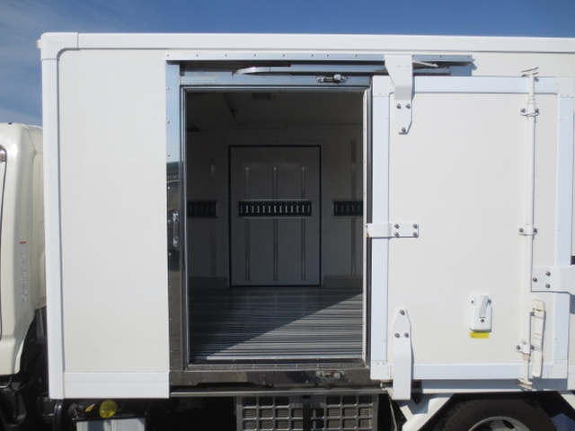 日野 デュトロ 小型 冷蔵冷凍バン 2RG-XZU645M(102490) 12枚目