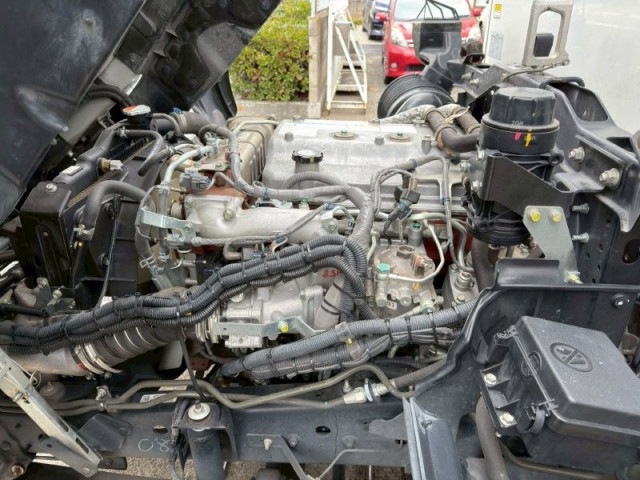 日野 レンジャー 中型 冷蔵冷凍バン 2KG-FC2ABG(102489) 19枚目